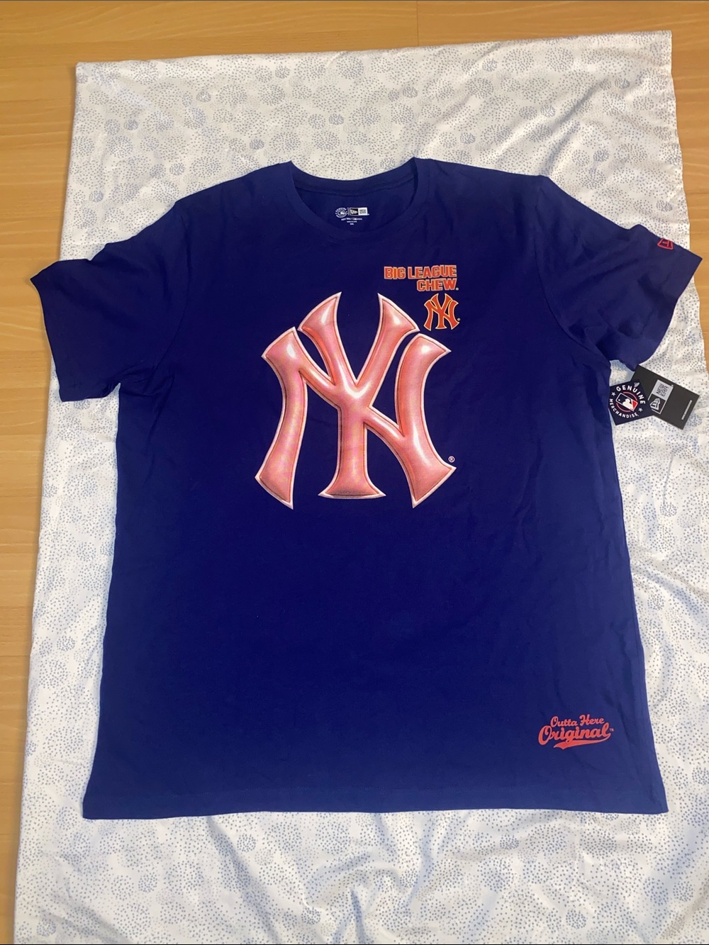 New Era “BIG LEAGUE CHEW” 
NY YANKEES Tee -  (Mens Size: XXL) ~ NWT